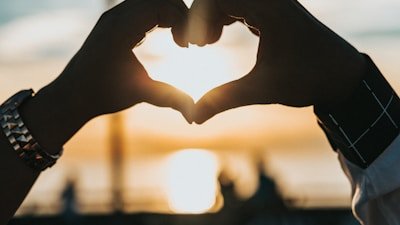 51吃瓜网官网:网红情侣分手撕逼全记录,男方出轨证据曝光