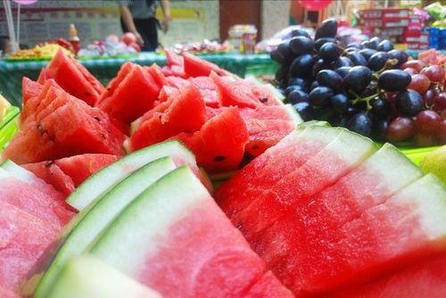 吃凤梨能吃瓜吗,能同食吗？